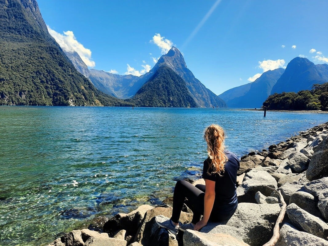 aifs-neuseeland-person-see-berge